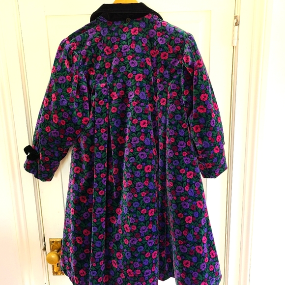 SOLD!! ⭐HOST PICK⭐  VINTAGE - Children's cotton velvet coat with separate hood. - Picture 14 of 16